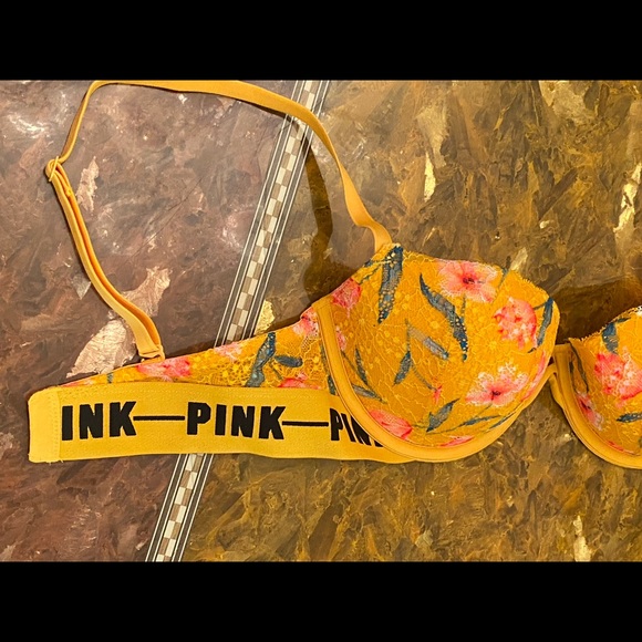 Bra - Picture 3 of 9